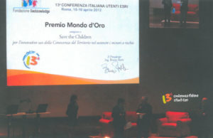 Premio Esri "mondo d'oro" a Save the Children 2012
